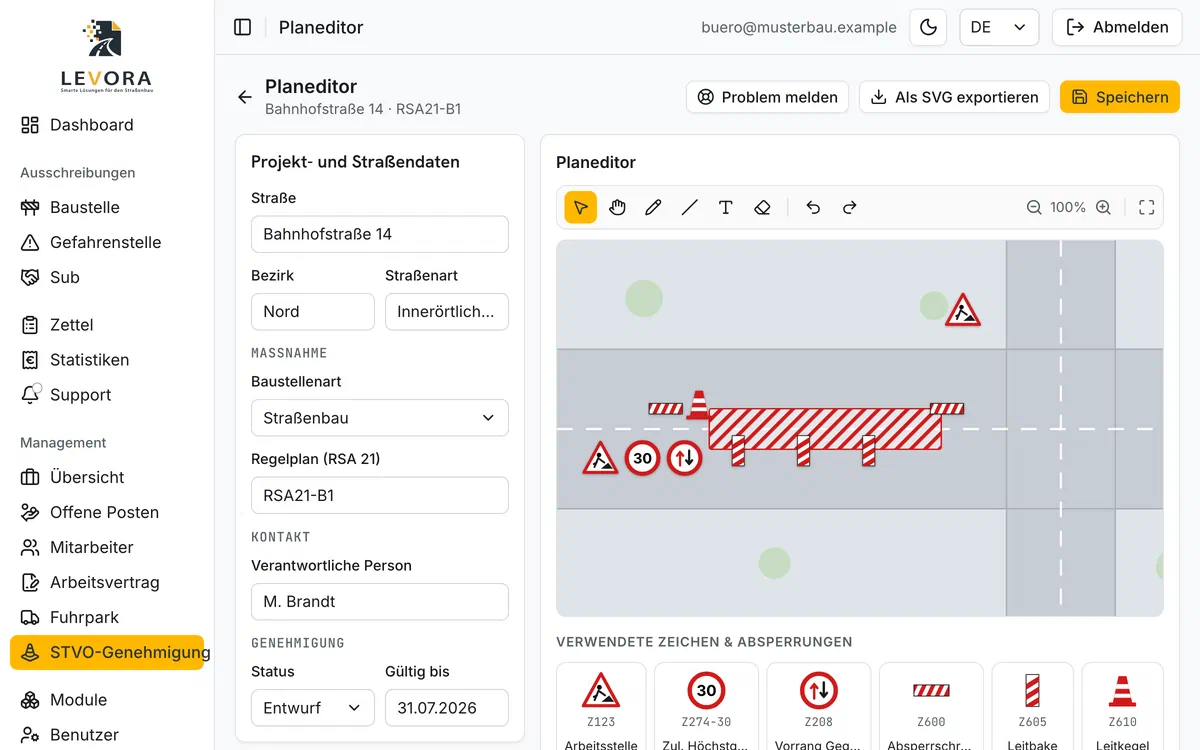 Levora-Planeditor: Regelplan RSA21-B1 an der Bahnhofstraße mit Arbeitsstelle, Absperrschranken, Leitbaken und den verwendeten Zeichen